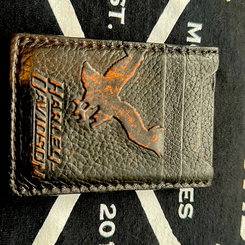 Harley Davidson card holding money clip.